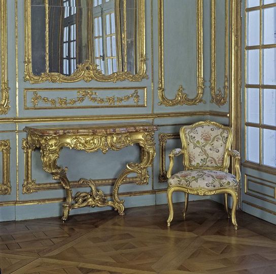Château de Solitude, Vue du mobilier