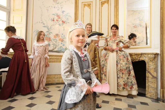 Château de Solitude, Visite guidée en costumes d'époque