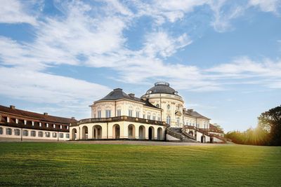 Schloss Solitude, Außenansicht