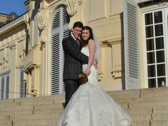 Hochzeitsbild vor Schloss Solitude