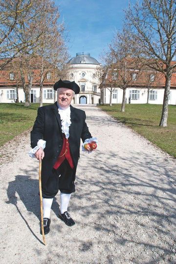 Château de Solitude, Visite guidée en costumes d'époque