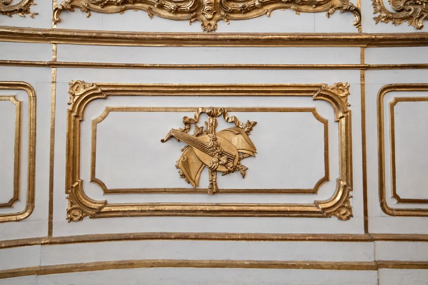 Schloss Solitude, Detail, Instrumente