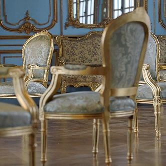 Stühle in Schloss Solitude Stuttgart, Foto: Staatliche Schlösser und Gärten Baden-Württemberg, Niels Schubert