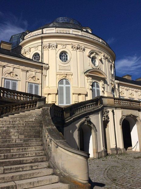 Schloss Solitude, Blick auf das Schloss